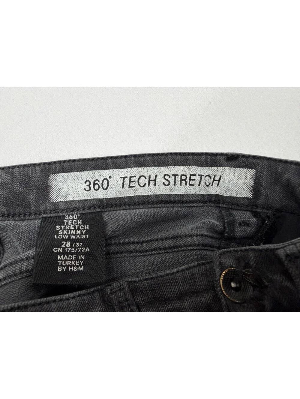 H&M 360 Tech Stretch Men's Skinny Jeans Low Waist Slim Fit Zip Fly Size 28 Black